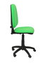 Chaise de bureau Aýna avec mécanisme Contact permanent de base, rembourrée de tissu couleur Pistache. Équipée d'une base en polyamide noir, sans accoudoirs et de roulettes en nylon de 50 mm