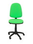 Chaise de bureau Aýna avec mécanisme Contact permanent de base, rembourrée de tissu couleur Pistache. Équipée d'une base en polyamide noir, sans accoudoirs et de roulettes en nylon de 50 mm