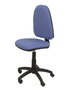 Chaise de bureau Aýna avec mécanisme Contact permanent de base, rembourrée de tissu bleu clair. Équipée d'une base en polyamide noir, sans accoudoirs et de roulettes en nylon de 50 mm.