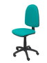 Chaise de bureau Aýna avec mécanisme Contact permanent de base, rembourrée de tissu couleur turquoise. Équipée d'une base en polyamide noir, sans accoudoirs et de roulettes en nylon de 50 mm.