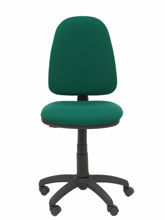 Chaise de bureau Aýna avec mécanisme Contact permanent de base, rembourrée de tissu vert bouteille. Équipée d'une base en polyamide noir, sans accoudoirs et de roulettes en nylon de 50 mm.