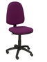Chaise de bureau Aýna avec mécanisme Contact permanent de base, rembourrée de tissu violet. Équipée d'une base en polyamide noir, sans accoudoirs et de roulettes en nylon de 50 mm.