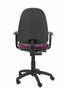 Chaise de bureau Aýna avec mécanisme Contact permanent de base, rembourrée de tissu violet. Équipée d'une base en polyamide noir, d'accoudoirs 1D et de roulettes en nylon de 50 mm