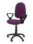 Chaise de bureau Aýna avec mécanisme Contact permanent de base, revêtue de tissu violet. Équipée d'une base en polyamide noir, d'accoudoirs fixes et de roulettes en nylon de 50 mm