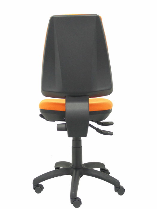 Chaise Elche Asynchrone Tissu Orange Structure polyamide noire Sans accoudoirs Sans appui-tête Roulettes en nylon 50 mm Chaise Elche Asynchrone Tissu Orange Structure polyamide noire Sans accoudoirs Sans appui-tête Roulettes en nylon 50 mm