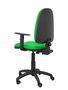 Chaise de bureau Aýna avec mécanisme Contact permanent de base, revêtue de tissu couleur Pistache. Équipée d'une base en polyamide noir, d'accoudoirs 1D et de roulettes en nylon de 50 mm