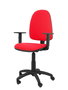 Chaise de bureau Aýna avec mécanisme Contact permanent de base, revêtue de tissu rouge. Équipée d'une base en polyamide noir, d'accoudoirs 1D et de roulettes en nylon de 50 mm