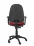 Chaise de bureau Aýna avec mécanisme Contact permanent de base, revêtue de tissu couleur grenat. Équipée d'une base en polyamide noir, d'accoudoirs 1D et de roulettes en nylon de 50 mm