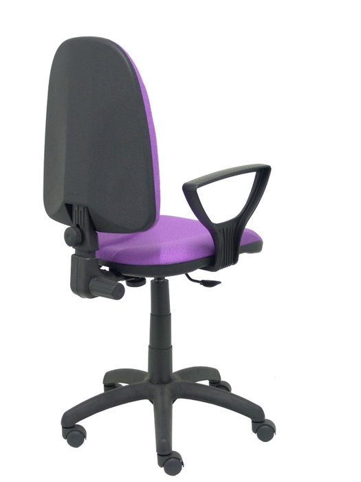 Chaise de bureau Algarra avec mécanisme Contact permanent de base, revêtue de tissu couleur lilas. Équipée d'un piètement en polyamide noir, d'accoudoirs fixes et de roulettes en nylon de 50 mm Chaise de bureau Algarra avec mécanisme Contact permanent de base, revêtue de tissu couleur lilas. Équipée d'un piètement en polyamide noir, d'accoudoirs fixes et de roulettes en nylon de 50 mm