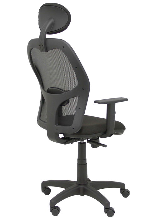 Silla de oficina Alocén con mecanismo Sincro tapizada con Tela color Negro. Equipada con lumbar 1D, Brazos 1D, Cabecero Fijo y Ruedas de nailon 50 mm