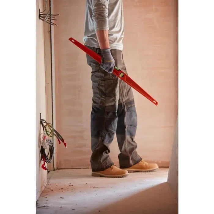 Stanley 1-42-315 Niveau Trapezoidal MLH avec Fiole Horizontale, Précision 0.5mm/m, Semelle Usinée, 80 cm