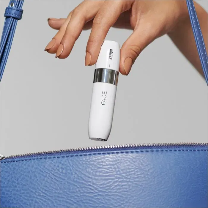 Braun FS1000 - Rasoir électrique visage pour femme Braun Face Mini avec fonction Smart Light - Blanc - Pour un rasage précis et homogène