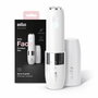 Braun Face Mini FS1000 Rasoir Visage Électrique Blanc avec Smart Light de poche est un outil discret et précis pour l'épilation du visage des femmes.