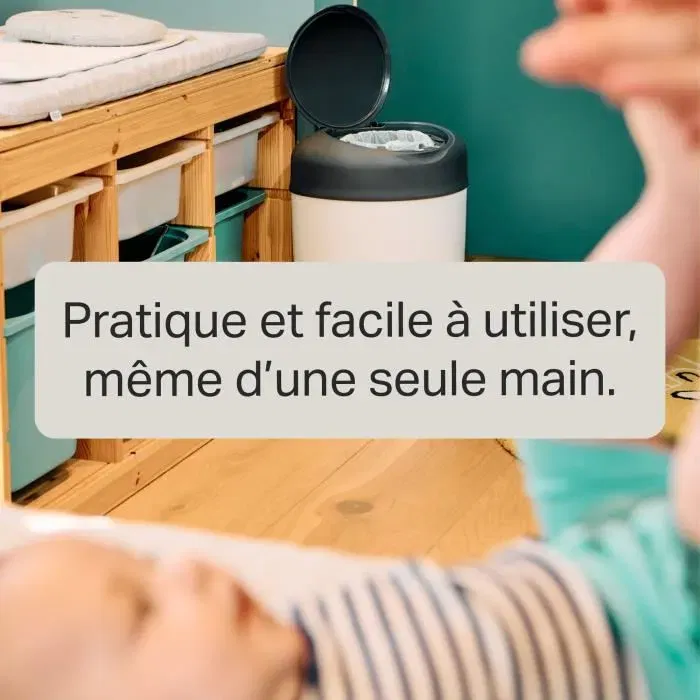 Tommee Tippee Simplee Starter Pack - Poubelle à couches avec 6 recharges, film anti-bactérien parfumé, hermétique, élimine les odeurs, blanc