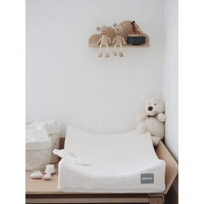 BÉABA Sofalange Matelas à Langer Incliné à 16° Blanc Made in France – Limite les Reflux, Housse Antibactérienne et Imperméable, Concept Breveté (75 x 18 x 46 cm)