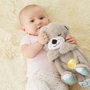 Mattel Peluche Nutria de Relaxation pour Heure du Coucher - Émet des Sons Apaisants et Mouvement du Ventre - 1 Mois à 99 Ans