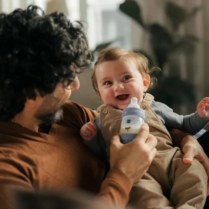 MAM Lot de 2 tétines en silicone anatomique 2+ mois, débit moyen, pour allaitement mixte et sein