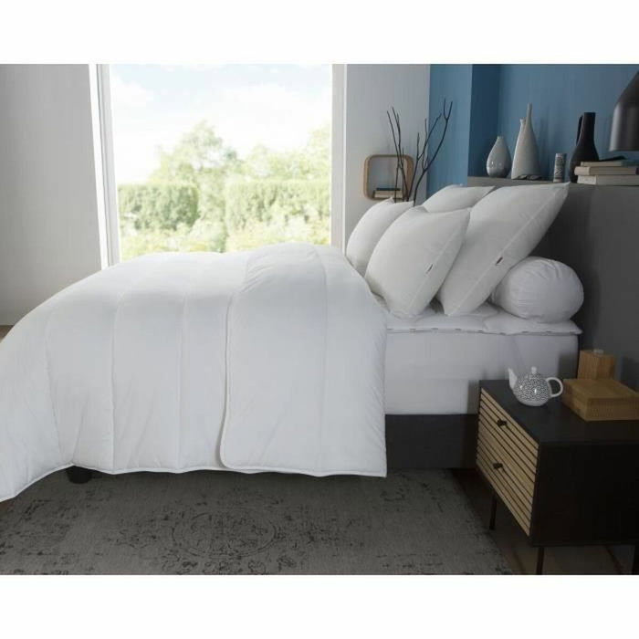 Dodo Couette Belle Nuit Tempérée 240 x 260 cm - Blanc Dodo Couette Belle Nuit Tempérée 240 x 260 cm - Blanc