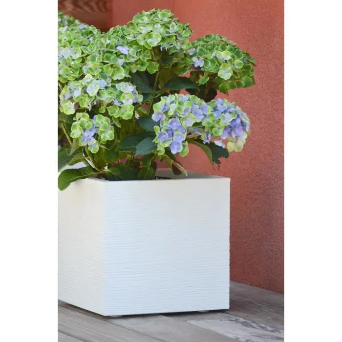 Graphit Up Bac à fleurs ou jardinière carré 30 cm, 21 L, intérieur/extérieur, finition blanc cérusé, dimensions 29.5 x 29.5 x H 29.5 cm Graphit Up Bac à fleurs ou jardinière carré 30 cm, 21 L, intérieur/extérieur, finition blanc cérusé, dimensions 29.5 x 29.5 x H 29.5 cm