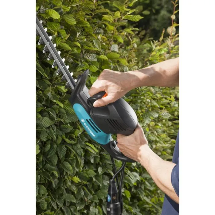 Gardena Taille-haies électrique EasyCut 500/55 - 500W - Lame de 55 cm - Poignée ErgoLine et Butée de Protection