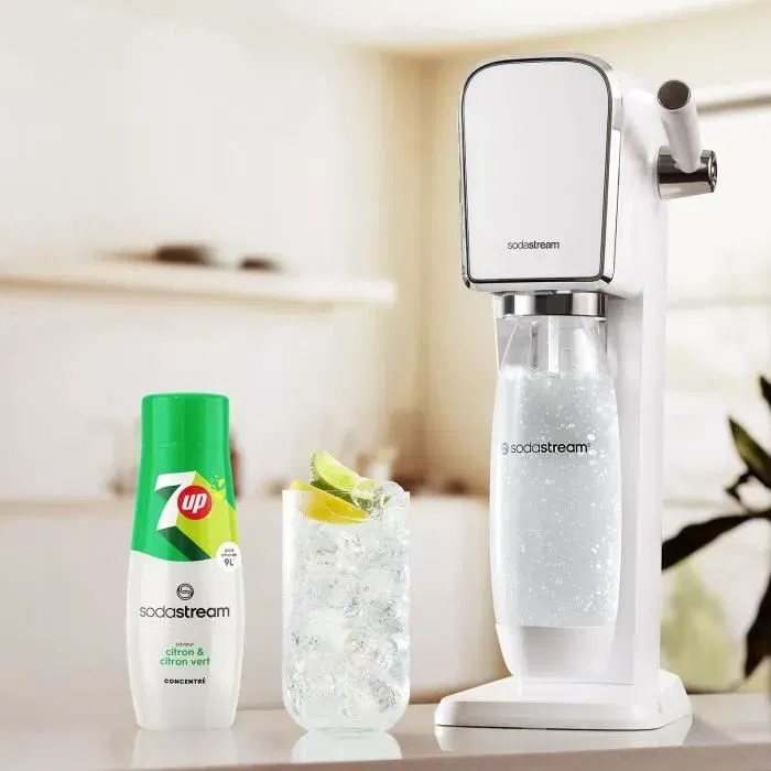 Sodastream Concentrés 7UP - Lot de 6 Bouteilles de 440ml - Préparation jusqu'à 54L de Boissons Gazeuses - Saveur Citron-Lime