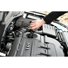 Facom Additif Remétallisant Moteur 250ml - Anti-fumées, Anti-bruit, Anti-usure, Augmente l'Étanchéité Pistons-Cylindres