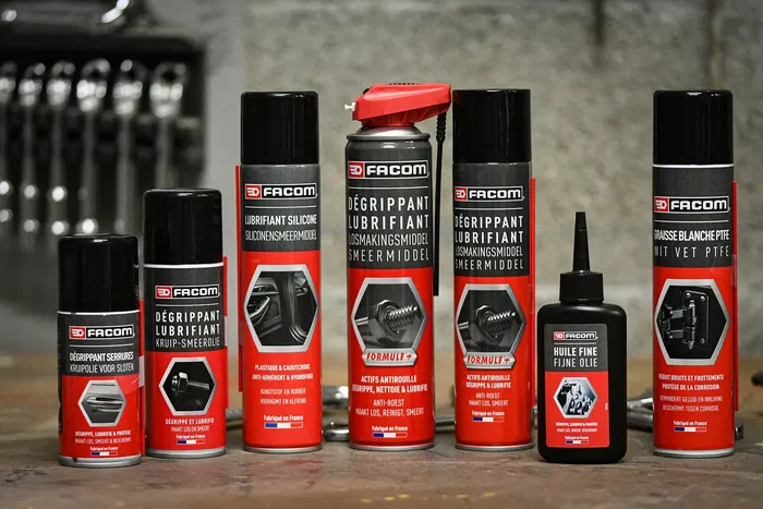 Facom Dégrippant-Lubrifiant Aérosol Multi-fonctions 400 ml - Agent de pénétration, Anti-Rouille, Hydrophobe, Buse Multiposition