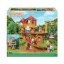 Sylvanian Families - Cabane dans les arbres avec balançoire mécanique et toboggan pour bébés - Jouet de figurines - Maison de jeu 4 pièces et terrasse
