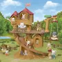 Sylvanian Families - Cabane dans les arbres avec balançoire mécanique et toboggan pour bébés - Jouet de figurines - Maison de jeu 4 pièces et terrasse