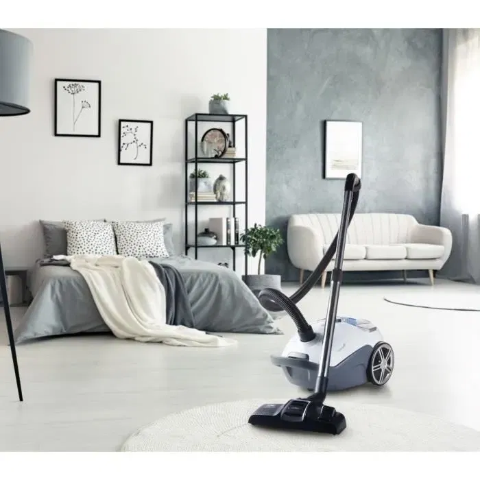 Domo DO7291S Aspirateur traîneau avec sac 3L, 700W, aspiration réglable, brosse Deep Clean, tube télescopique, 68 dB