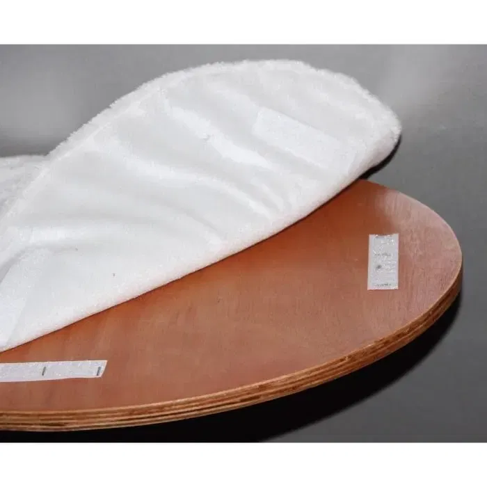 Kerbl Arbre à Chats Mural Dolomit 81500 - Blanc/Beige, 168 cm, Sisal, Coussin, Hamac, Grotte