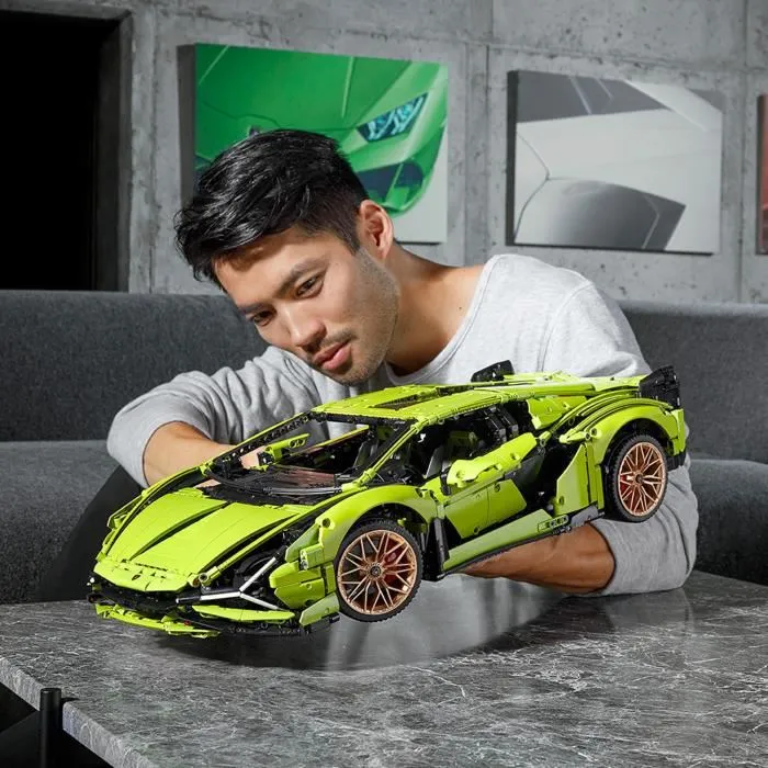 LEGO Technic 42115 Lamborghini Sián FKP 37 Voiture de Construction en Vert Lime avec Jantes Dorées