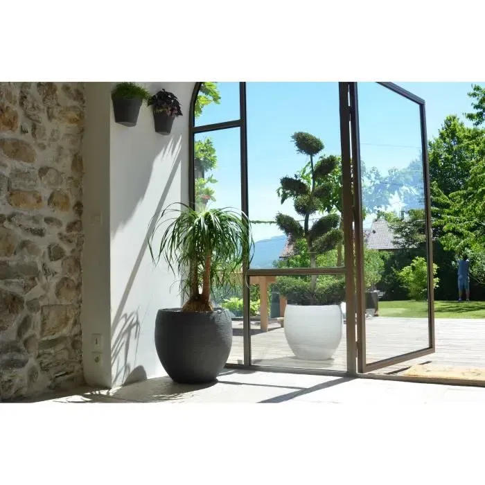 EDA - Pot de fleurs rond Egg Graphit Ø 50 cm - 46 L - Ø 50 x H. 45 cm - Gris anthracite EDA - Pot de fleurs rond Egg Graphit Ø 50 cm - 46 L - Ø 50 x H. 45 cm - Gris anthracite