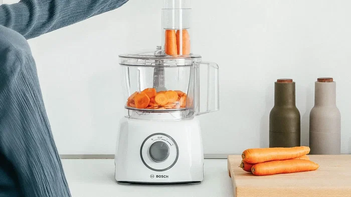 Bosch MultiTalent3 MCM3100W - Robot multifonction 800W, bol 2.3L, 20+ fonctions (Blanc/Gris)