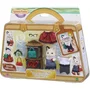 Sylvanian Families - Valisette de Mode avec Grande Soeur Chat Bicolore, Vêtements et Accessoires pour Figurines, Jouet d'Imitation à Partir de 3 Ans