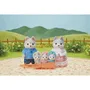 Sylvanian Families - Figurine La Famille Husky avec 5 Personnages Articulés et Vêtements Amovibles, pour Enfant à Partir de 3 Ans (Bleu)