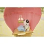 Sylvanian Families - La Montgolfière des Bébés - Figurine Bébé Chat Rose avec Pataugeoire, Arrosoir, Piano et Lit Avion - Jeu d'Imagination pour Enfants dès 3 ans