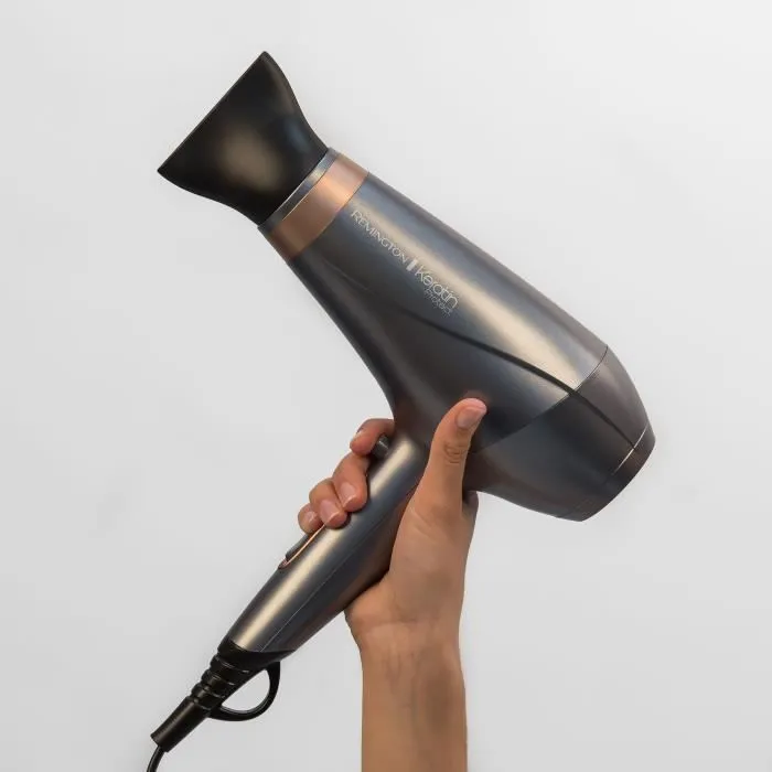 Remington AC8820 Sèche-cheveux Professionnel 2200W avec Technologie Ionique, Soin à la Kératine et Huile d'Amande - 3 Températures, 2 Vitesses