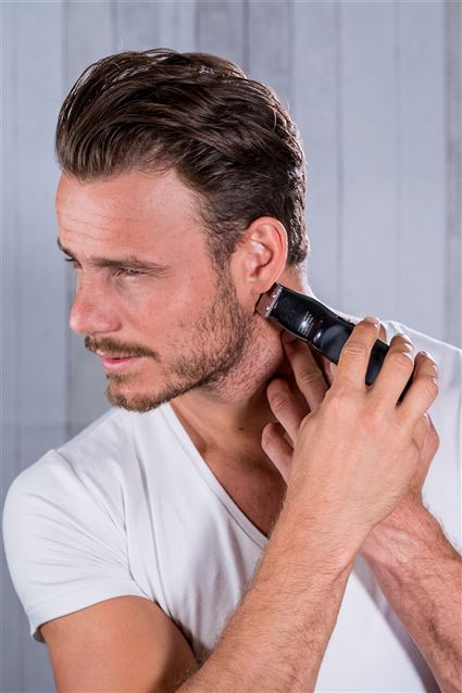 Wahl 9918-1416 - Tondeuse à barbe avec ou sans fil - Couteaux carbone auto-aiguisables - Autonomie 60 min - Précision 0.7 à 12 mm - Design ergonomique