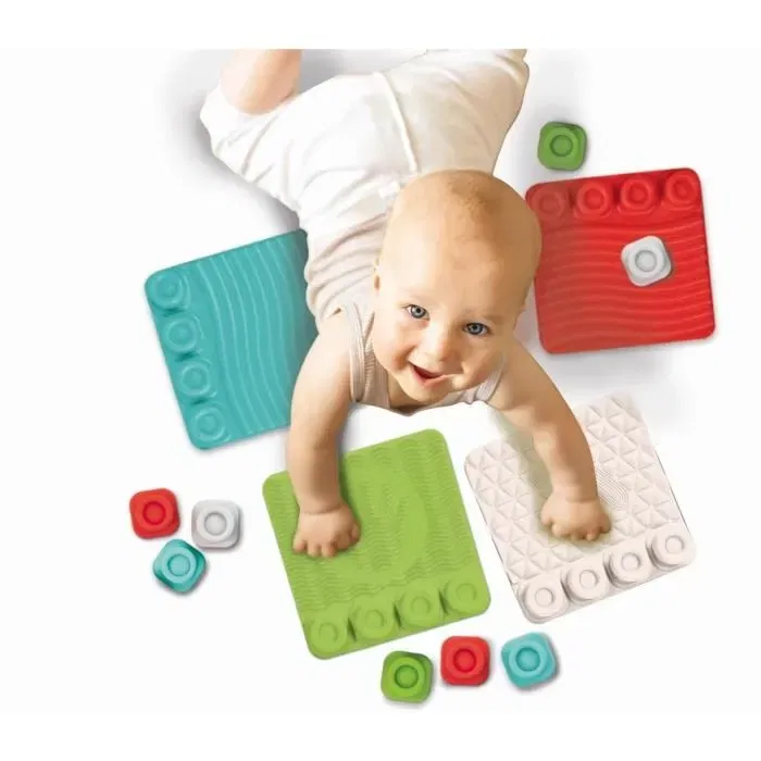 Clementoni Clemmy - Tapis sensoriel bébé 6 mois et plus - En caoutchouc souple et non toxique avec différentes textures tactiles stimulantes - Rouge et multicolore