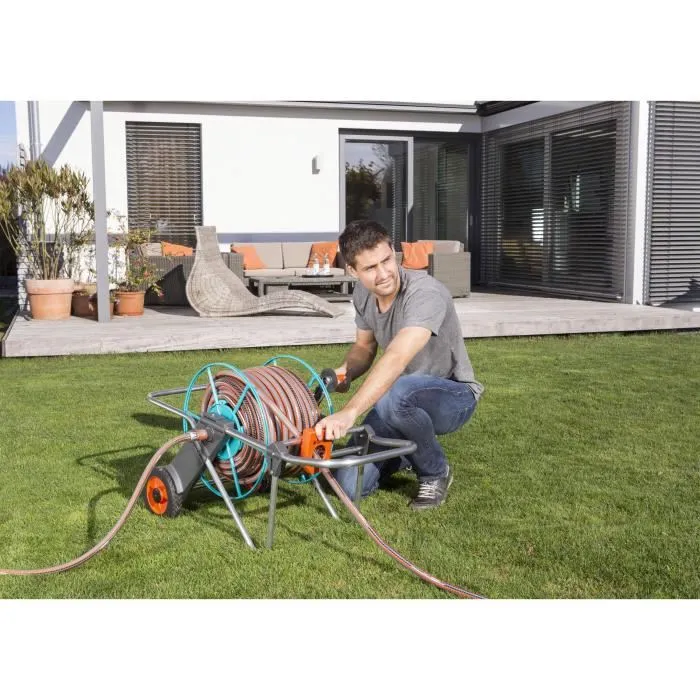 Gardena Dévidoir métal sur roues 100 - Pour tuyau 100m Ø13mm - Grande stabilité, pratique pour grands jardins - Garantie 5 ans