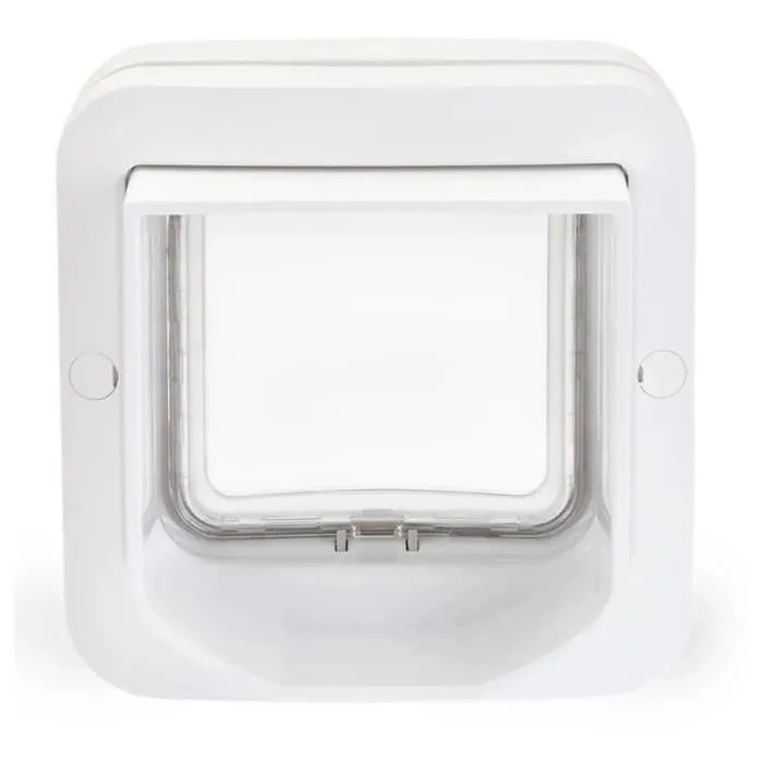 Sureflap Chatière électronique à puce DualScan, Blanc (142 x 120 mm), Mémorise 32 puces - Permet de contrôler les accès et de garder certains chats à l'intérieur Sureflap Chatière électronique à puce DualScan, Blanc (142 x 120 mm), Mémorise 32 puces - Permet de contrôler les accès et de garder certains chats à l'intérieur