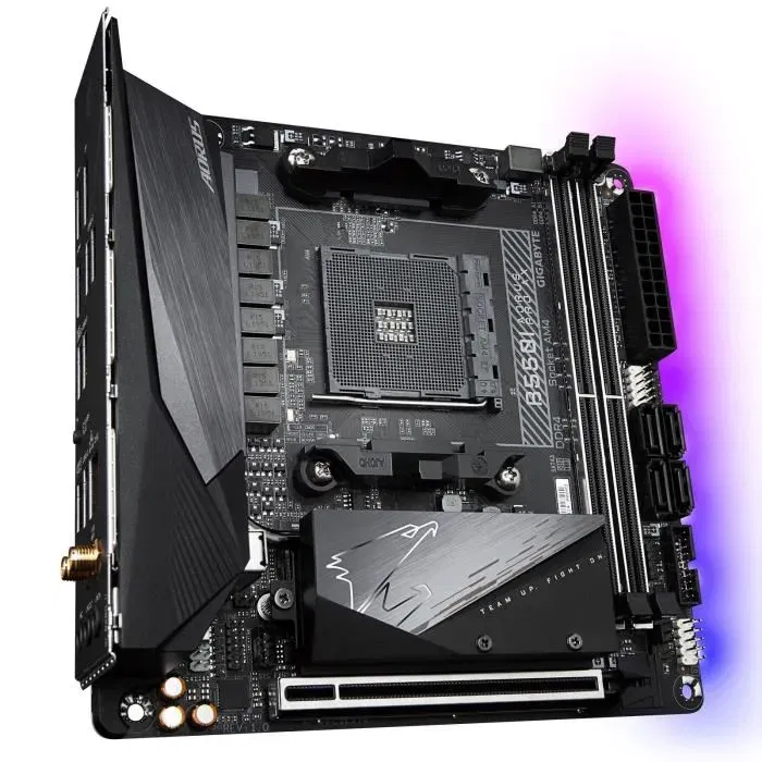 Gigabyte B550I AORUS PRO AX - Carte mère AMD B550 Mini-ITX avec Wi-Fi 6, Bluetooth et PCIe 4.0