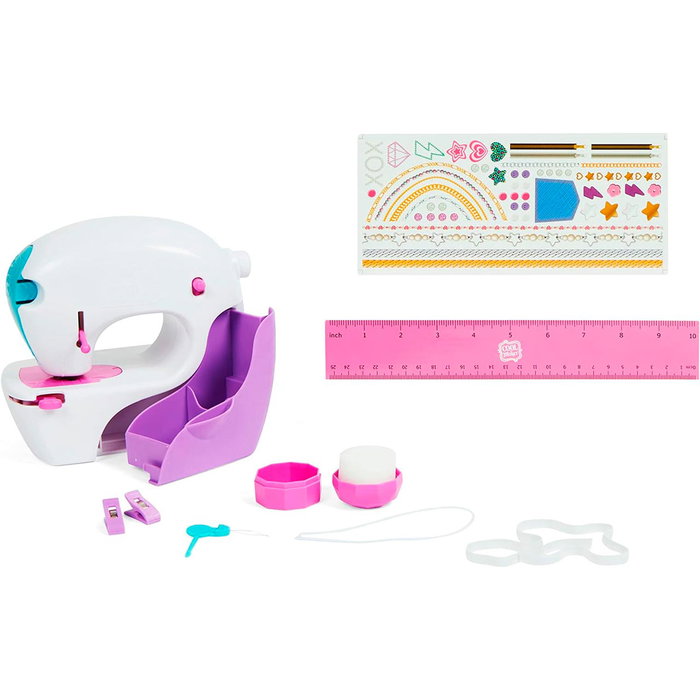 Spin Master Cool Maker Machine à Coudre Stitch'N Style pour Débutants - Kit Création Accessoires Mode (6 Projets) - Réf. 6063925/125978 Spin Master Cool Maker Machine à Coudre Stitch'N Style pour Débutants - Kit Création Accessoires Mode (6 Projets) - Réf. 6063925/125978