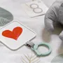Ingenuity Tapis d'éveil bébé Petit Eléphant, 1x1 m, 12 cartes d'éveil mensuelles, 5 jouets détachables, lavable en machine, 0-3 ans
