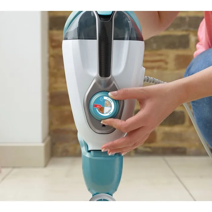 Black + Decker BHSM168U-QS Balai vapeur filaire multifonction 1600W avec 7 accessoires pour sols durs - Réservoir 500 ml, prêt en 15 sec, élimine 99,9% des bactéries