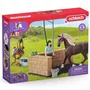 Schleich 42438 HORSE CLUB - Coffret Laverie Emily et Luna pour Chevaux, Jouet Figurine Écurie avec 19 Pièces Incluses dont 1 Cheval, Enfant 5 Ans et Plus