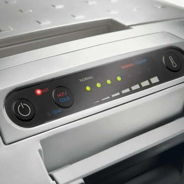 Dometic TCX 35 ACDC - Glacière thermoélectrique 33 L - 12/24/230 V - Fonction chauffage et refroidissement - Panneau Softtouch