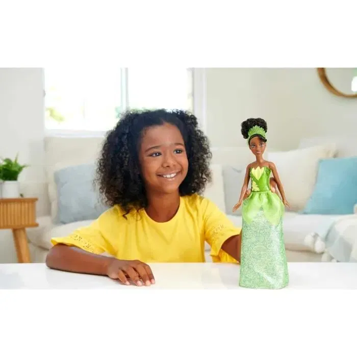 Disney Princess Poupée Tiana 29 cm HLW04 avec Tenue Scintillante, Diadème et Chaussures - Mattel Disney Princess Poupée Tiana 29 cm HLW04 avec Tenue Scintillante, Diadème et Chaussures - Mattel