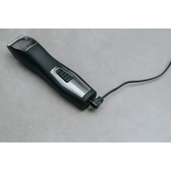 Wahl Groomsman Pro - Tondeuse à Barbe et Moustache Rechargeable 2,4 V - Autonomie 60 min - Avec 6 Sabots et Accessoires - Noir Argent